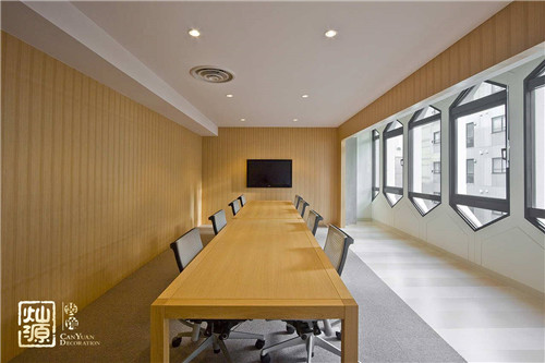 簡(jiǎn)約辦公室裝修