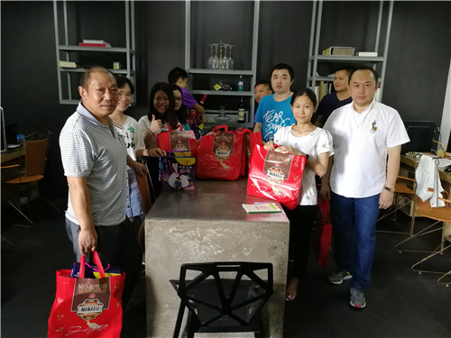 燦源裝飾早會圖 燦源裝飾早會圖