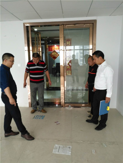 南寧裝修公司現(xiàn)場量房圖 南寧裝修公司現(xiàn)場量房圖