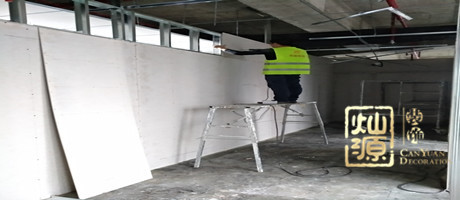 工程進(jìn)行時!港龍航空辦公室裝修通過“放線”細(xì)節(jié)看