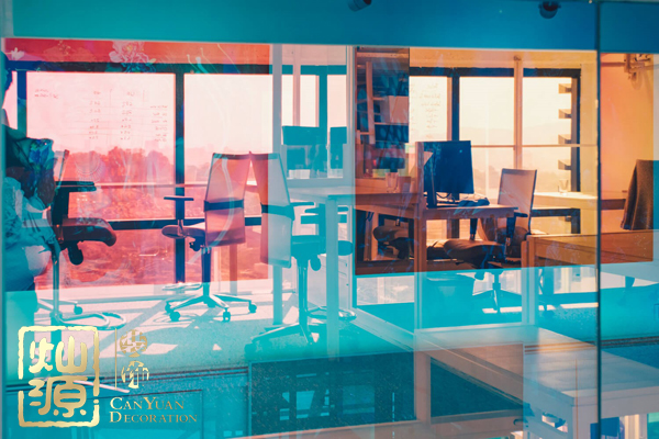 現(xiàn)代簡約辦公室裝修設計