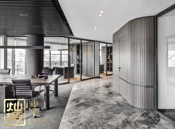 南寧五象新區(qū)辦公室大理石墻面裝修效果圖 呈現(xiàn)極致實(shí)用和簡(jiǎn)約的奢華