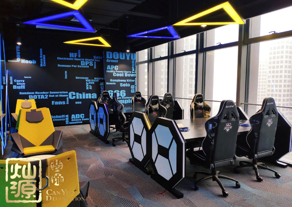 斗魚官方微博已po圖證明新公司內(nèi)空無一人