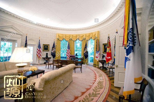 孫宇晨邀請?zhí)乩势? />
</p>
<h2>
	孫宇晨邀請?zhí)乩势?nbsp;&nbsp; 小燦扒出特朗普辦公室側視圖
</h2>
<p style=