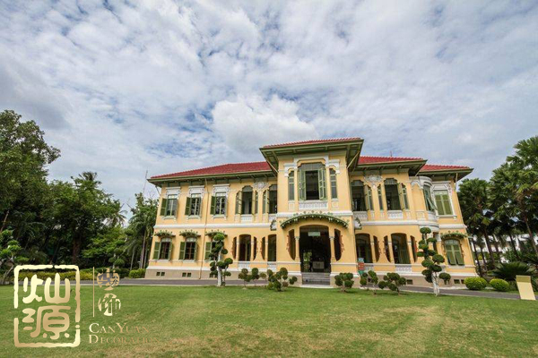 泰國(guó)國(guó)王公開(kāi)納妃 【多圖】扒一扒你不知道的泰國(guó)國(guó)王貴妃居住王宮照片