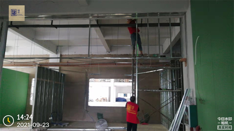 南寧辦公室裝修公司&mdash;燦源裝飾施工現(xiàn)場(chǎng)