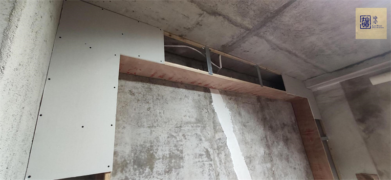 開裂變形？辦公室裝修設(shè)計(jì)頻繁出現(xiàn)問題！到底因何而起？