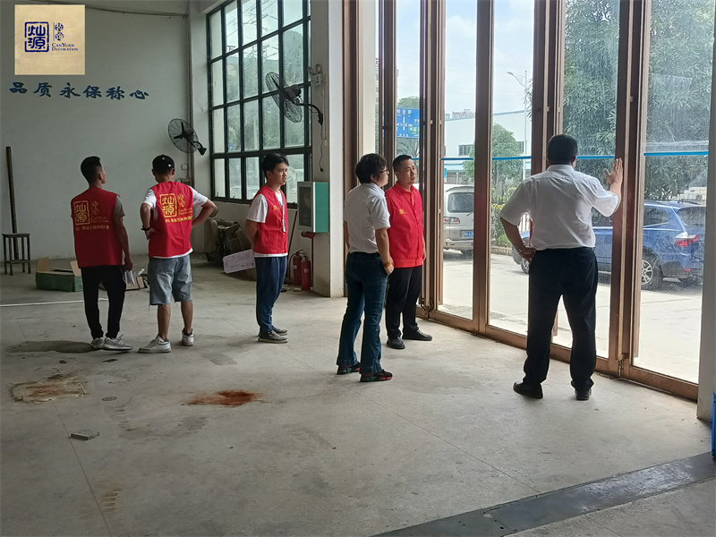 見(jiàn)血誤工不安全！別讓“三無(wú)”南寧裝修公司坑慘了你！